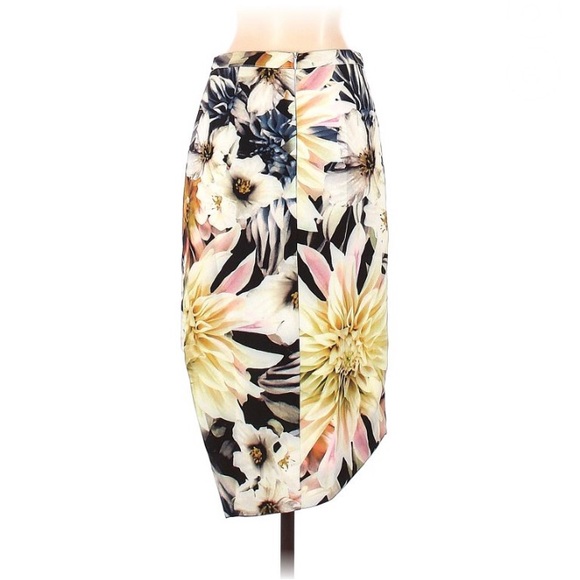 Shilla the Label floral wrap Skirt asymmetrical hem size L - Picture 5 of 16